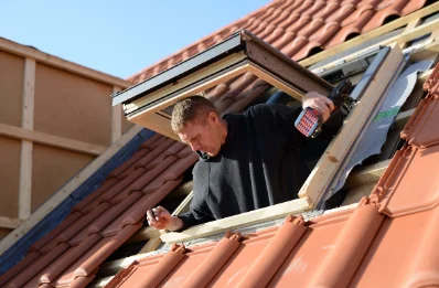 Pose de fenêtres de toit Velux aux Nans